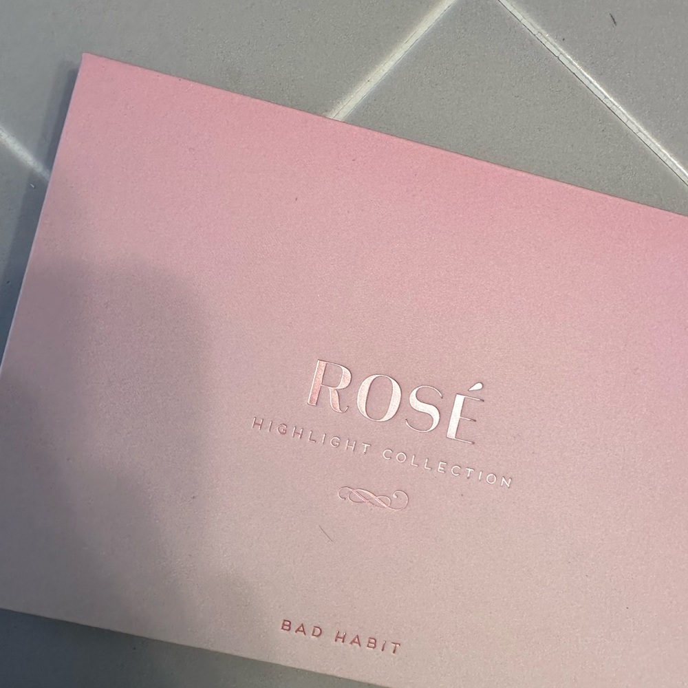 Bad Habit Rosé Highlight Palette - Soft Pink